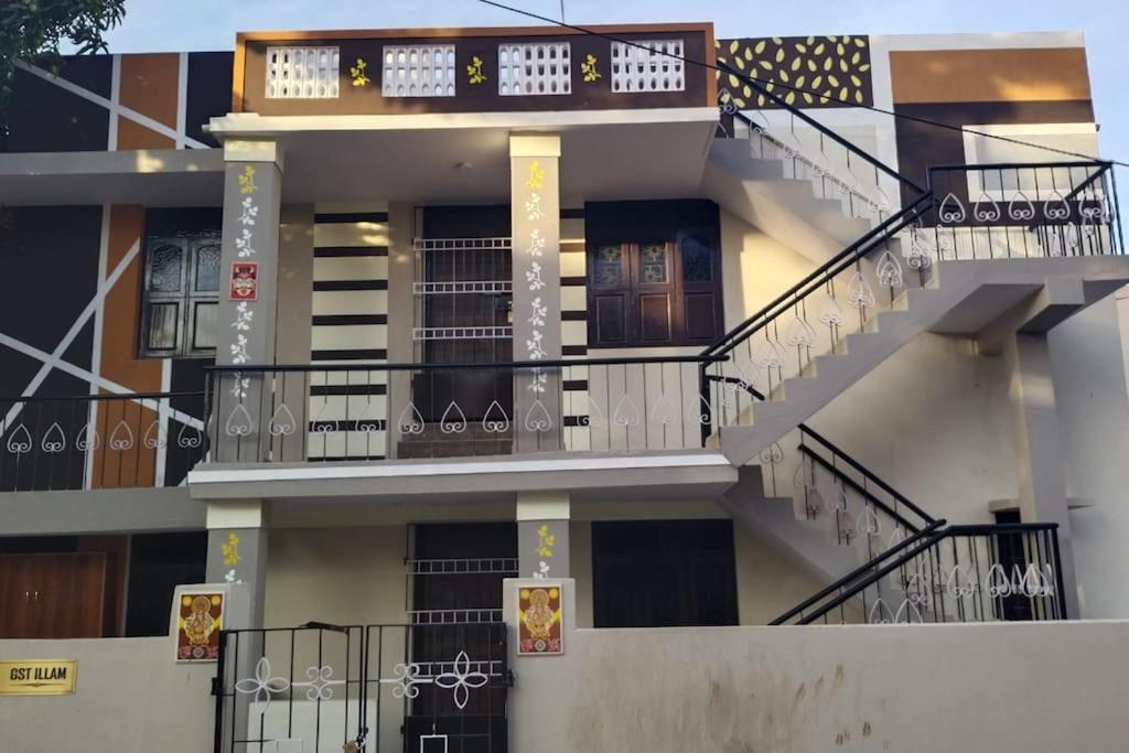 Sunshine Apartments Chennai Zewnętrze zdjęcie